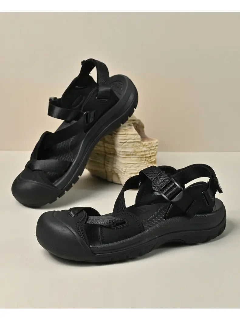 Summer New Handmade  Sandals Leisure Beach Shoes For womens  Outdoor Wading Shoes Man Breathable Casual Anti-collision Toe Flats