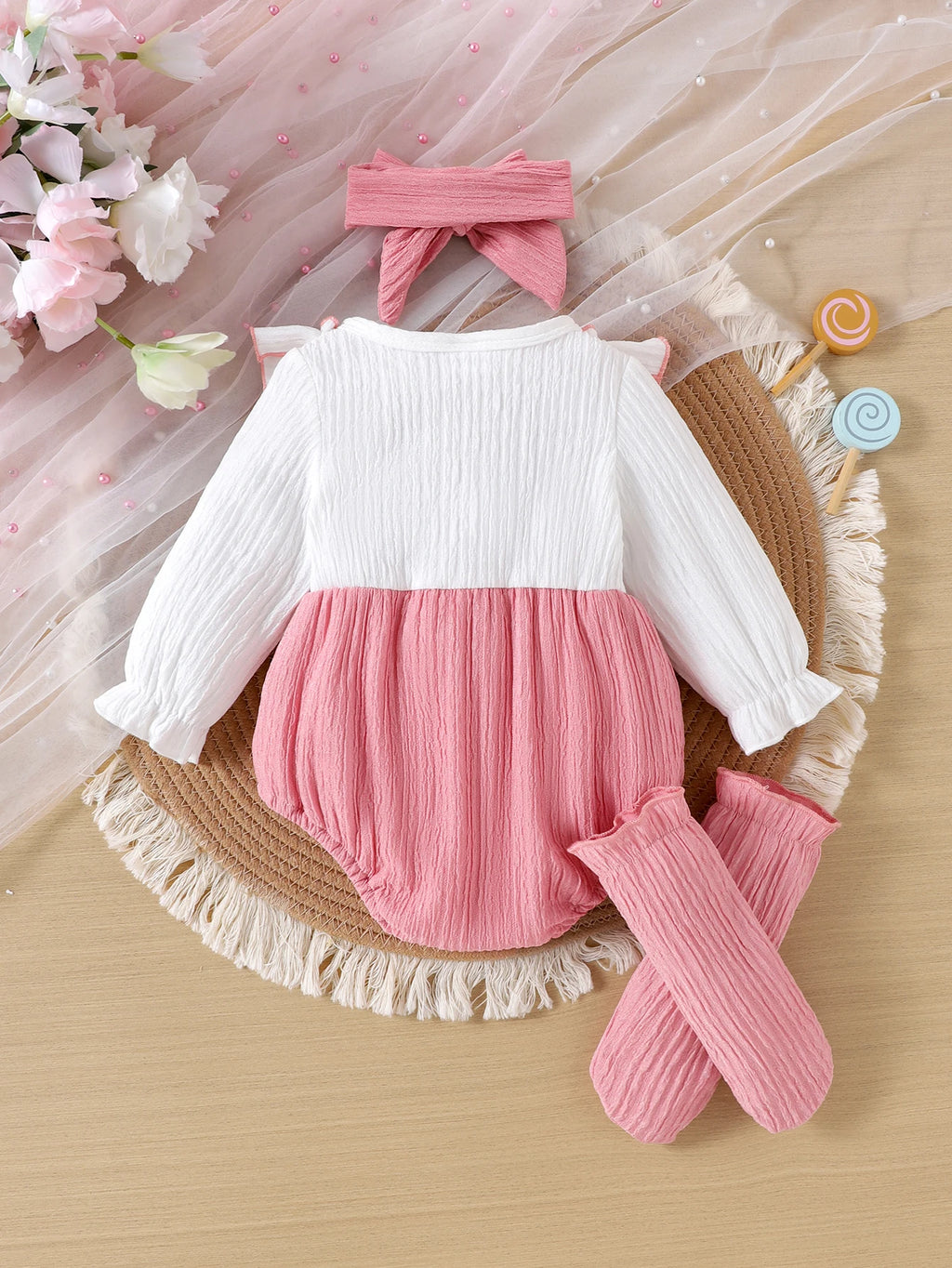3pcs  Spring new girl 0-1 years old sweet and cute white long-sleeved pink one-piece suit