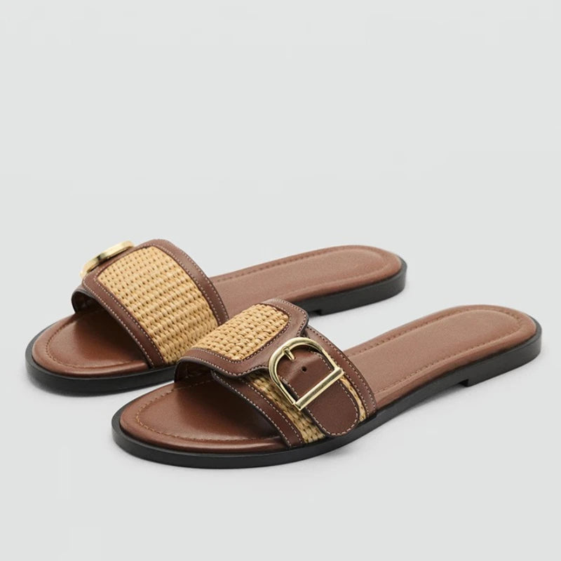 Summer Weave Beach Sandals Women Designer Brand Metal Buckle Design Flat Slippers Ladies Fashion Concise Peep Toe Slides Sandals